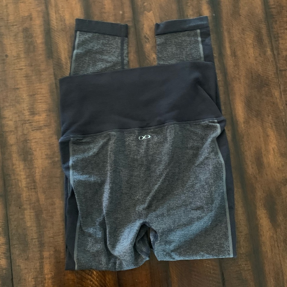 ⭐️Host Pick⭐️ NWT Modern Eternity Leggings - Picture 4 of 5
